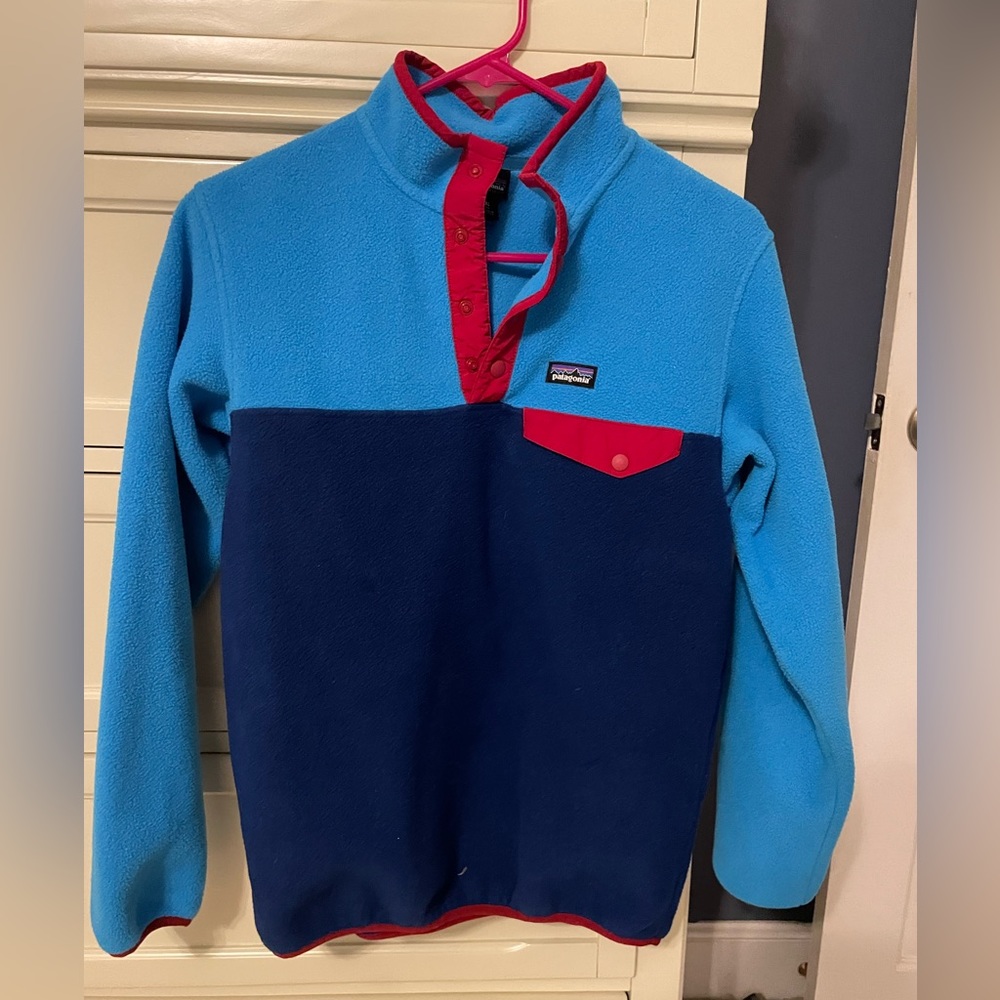 Boys Patagonia fleece pullover